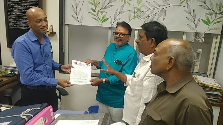 पीएमपीएमएल बस प्रवासाची दरवाढ रद्द करा समाजवादी पार्टी पुणे शहर कडुन तिव्र आंदोलन करण्याचा इशारा