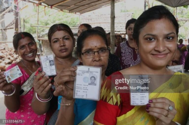 दुबार-तिबार मतदारांना नगरपरिषदेनंतर झेडपी, महापालिकेच्या मतदार यादीत नाव असल्यास तेथेसुद्धा करता येणार मतदान; काय आहे नेमका नियम? वाचा…